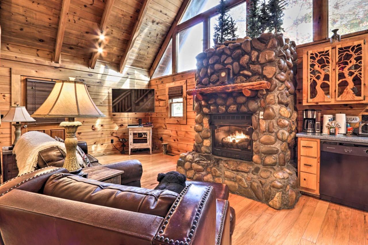 Smoky Mountain Log Cabin 7 Mi To Gatlinburg! Sevierville Exteriör bild